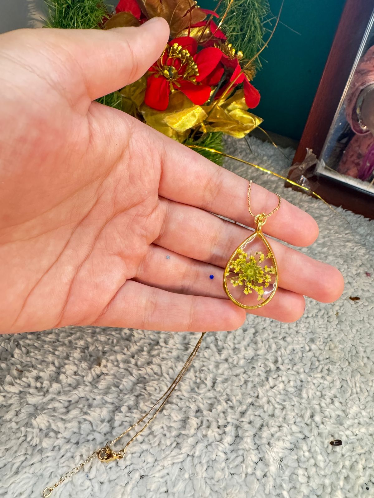 Resin's Unique Pendant